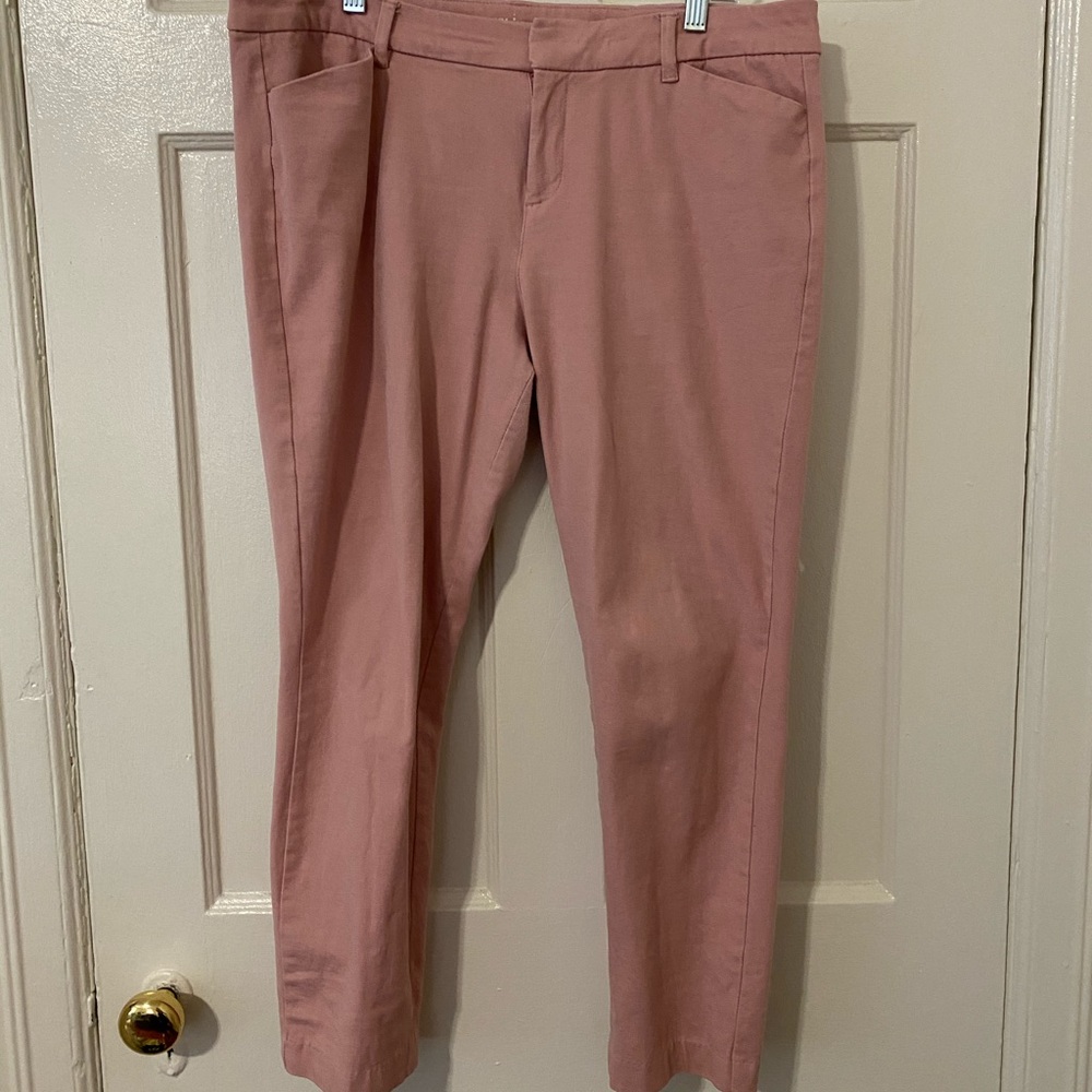 Old Navy Mid-rise Pixie Ankle Pants size 14